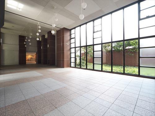 エントランスロビー