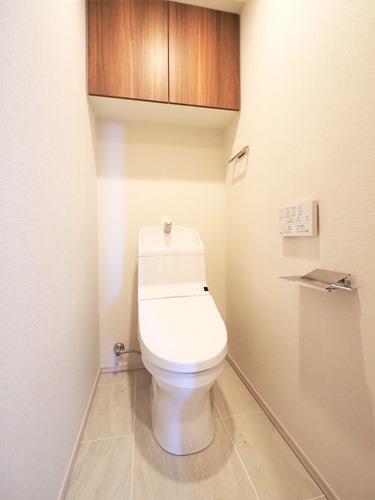 温水洗浄便座トイレ