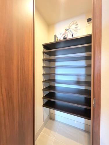 玄関_シューズインクローゼット