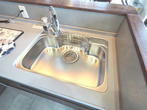 キッチン_シンク（タッチレス水栓）