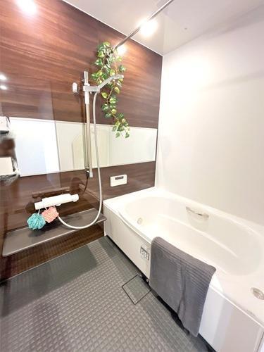 浴室（追いだき・浴室暖房乾燥機完備）