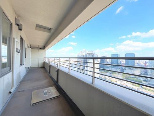 東向きバルコニー