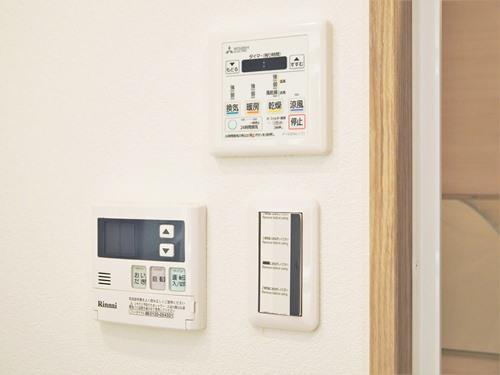 浴室暖房乾燥機・給湯リモコン