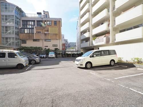 【共用部】駐車場