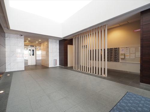 エントランスホール