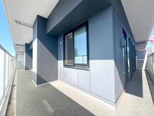 バルコニー（南・東側）