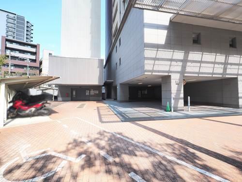 駐車場・バイク置場