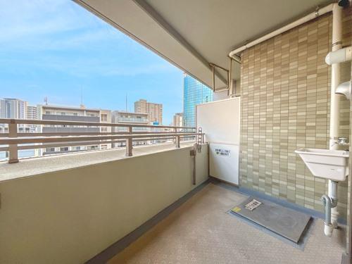 南東向きバルコニー（スロップシンク付）