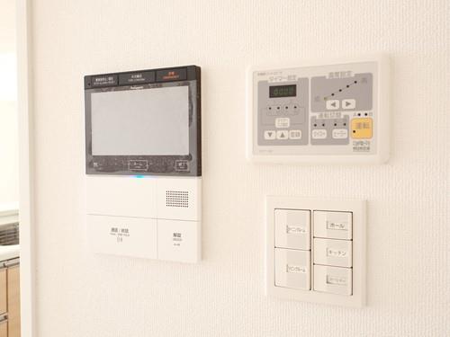 モニター付きインターホン・床暖房