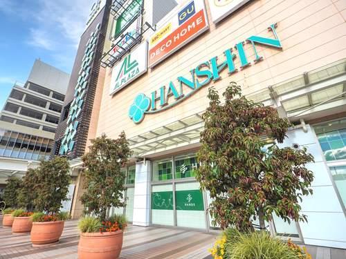 阪神百貨店あまがさき阪神 820m