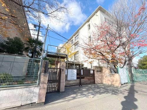 尼崎市立浜小学校 240m