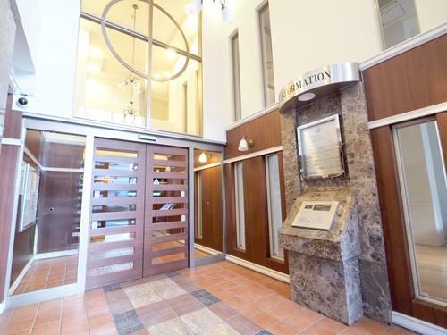 エントランス（オートロックあり）