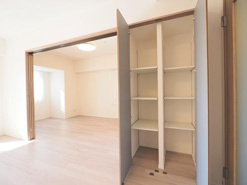 リビングダイニング_収納