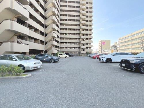 【共用部】駐車場