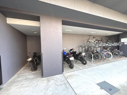 駐輪場、バイク置場