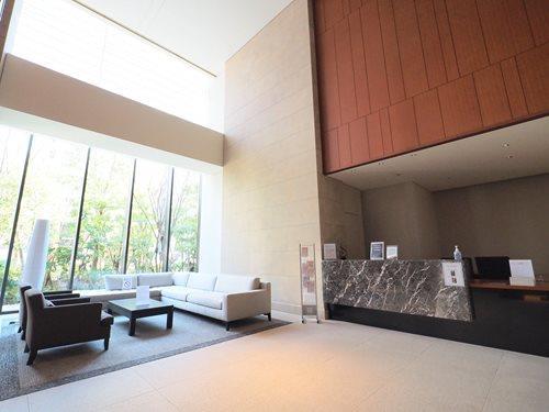 エントランスホール