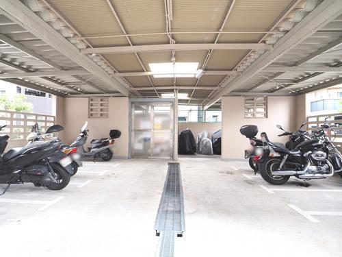 【共用部】バイク置場