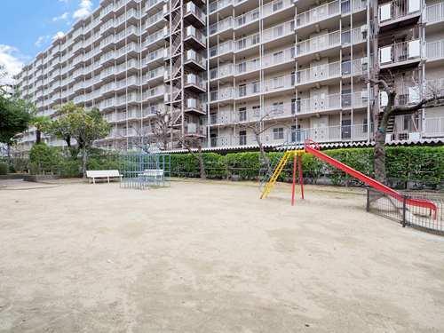 【共用部】敷地内公園