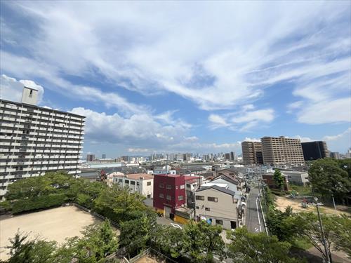 南東向きバルコニーからの眺望