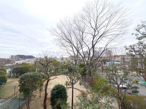 南西向きバルコニーからの眺望