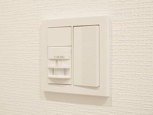 玄関 人感センサー付きライト