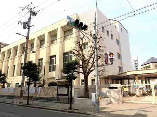 大阪市立北中島小学校 670ｍ