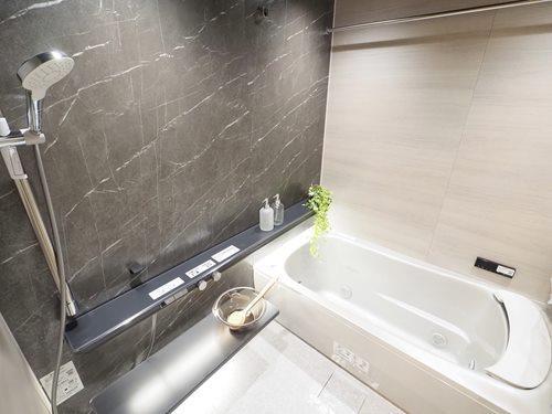 浴室（追いだき・調光完備）