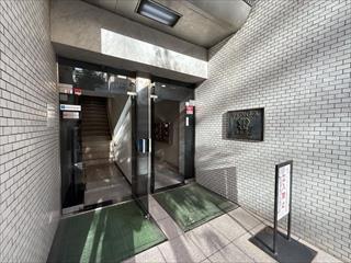 現地エントランス