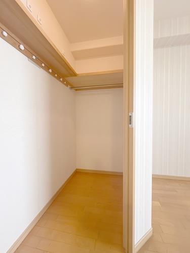 洋室約6帖 ウォークインクローゼット