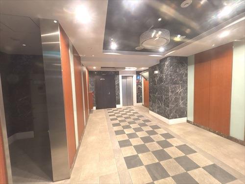 エントランスホール