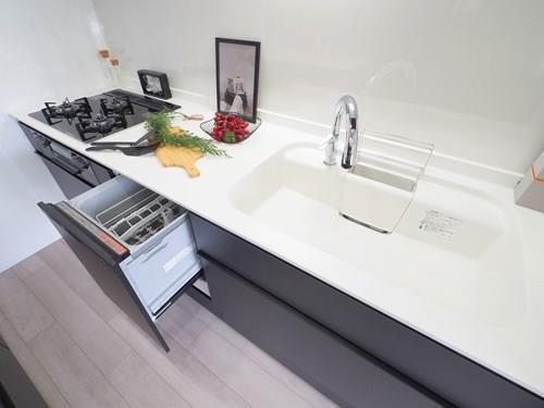 キッチン シンク・タッチレス水栓・食洗機