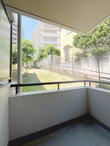 洋室約5.5帖 北側バルコニー