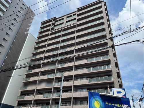 建物外観（南東側から撮影）