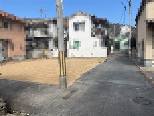 東側道路 東側道路