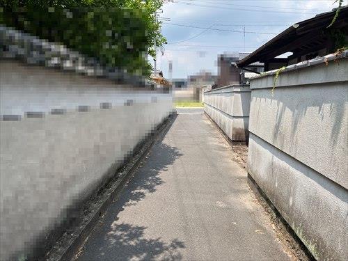 南西側道路（東側から撮影）