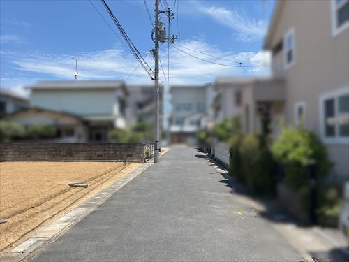 前面道路　西から東
