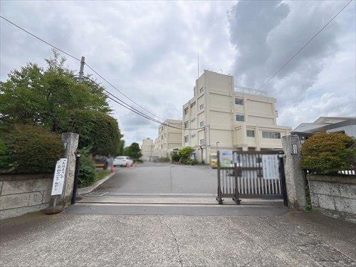 久喜市立久喜小学校-1590m