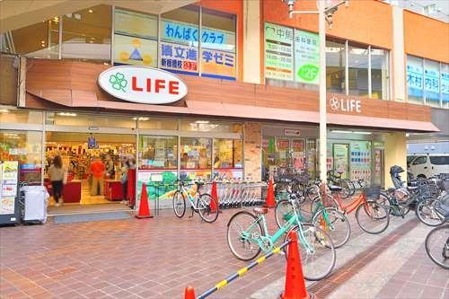 ライフ板橋店まで730m