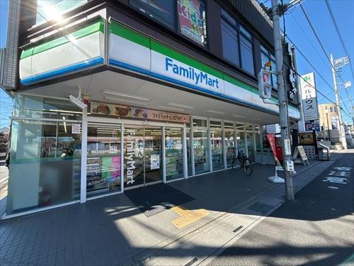 ファミリーマート与野本町駅前店410ｍ