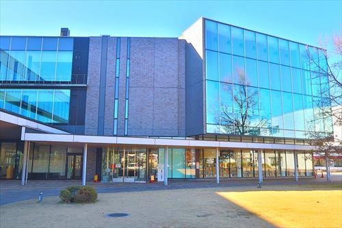 北本市立こども図書館まで1240m