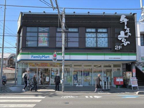 ファミリーマート‐270m