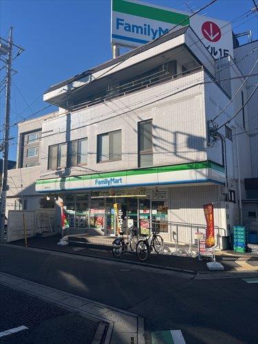 ファミリーマート宮原駅西口店まで350m