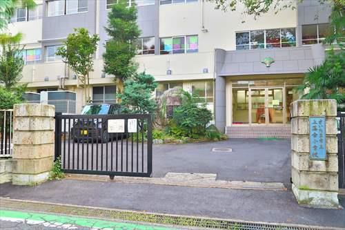 さいたま市立上落合小学校まで560ｍ