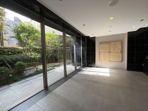 エントランス(2025年10月撮影)