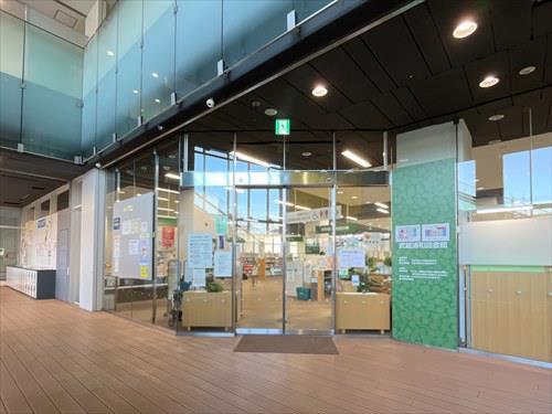 さいたま市立武蔵浦和図書館‐1460m