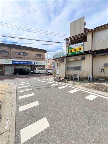 前面道路(北東側)_2025年10月撮影