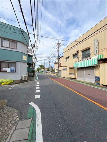 前面道路(南側)_2025年10月撮影