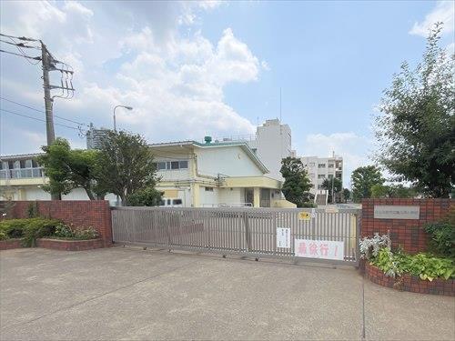 ふじみ野市立亀久保小学校まで940m