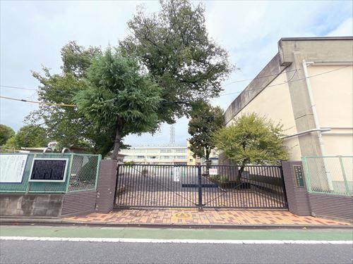 三鷹市立中原小学校まで490m