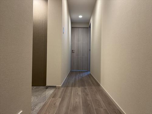 廊下（2025年12月撮影）